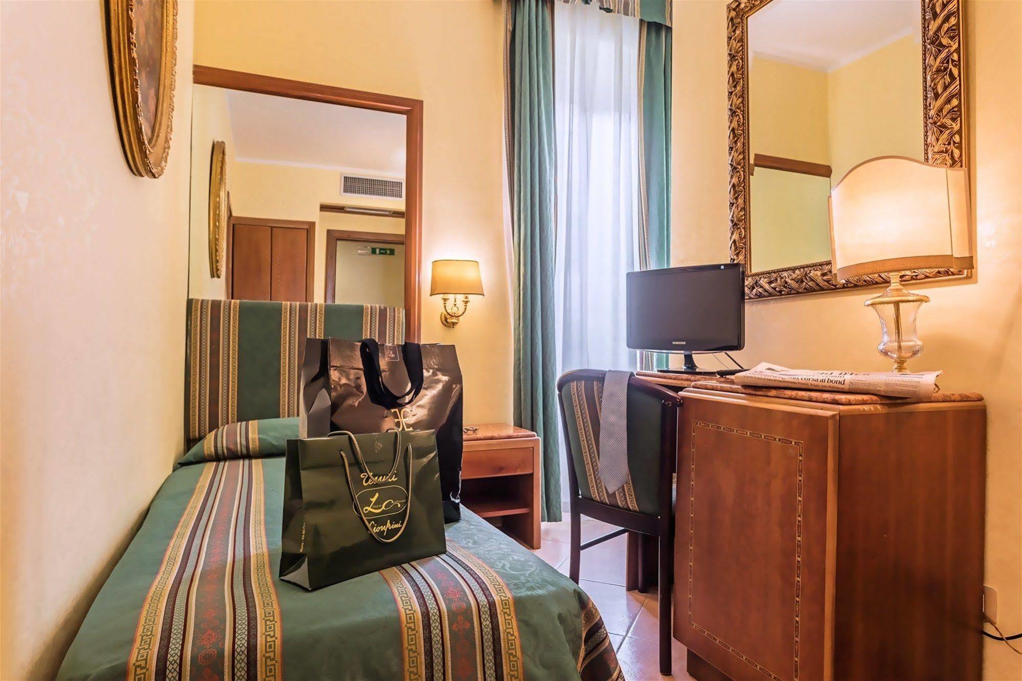 Raeli Hotel Regio Rome Luaran gambar
